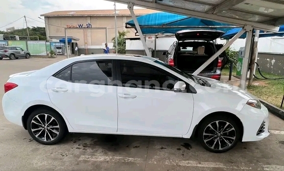 Buy Used Toyota Corolla White Car in Accra in Greater Accra Buy Used Toyota Corolla White Car in Accra in Greater Accra