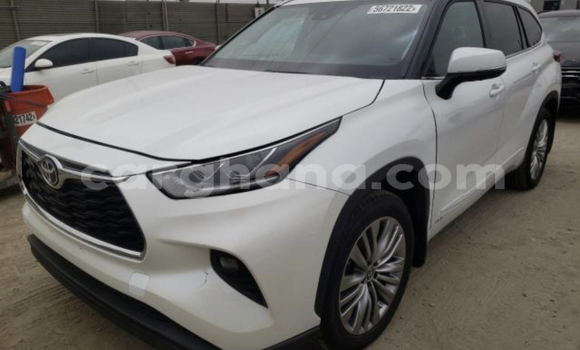 Sayi Na hannu Toyota Highlander White Mota in Accra a Greater Accra Sayi Na hannu Toyota Highlander White Mota in Accra a Greater Accra