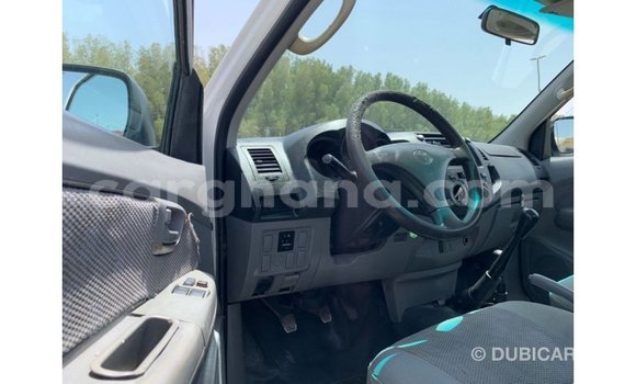 Ra Imported Toyota Hilux funfun Ọkọ̀ in Import - Dubai ni Ashanti Ra Imported Toyota Hilux funfun Ọkọ̀ in Import - Dubai ni Ashanti