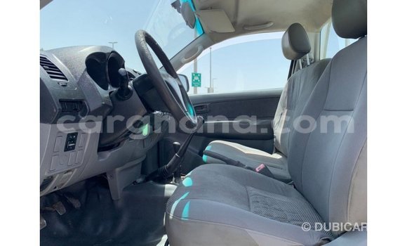 Ra Imported Toyota Hilux funfun Ọkọ̀ in Import - Dubai ni Ashanti Ra Imported Toyota Hilux funfun Ọkọ̀ in Import - Dubai ni Ashanti