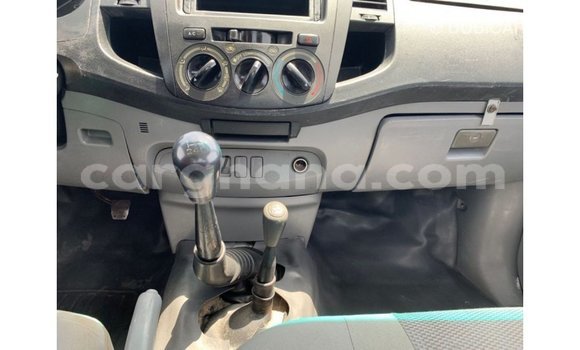 Ra Imported Toyota Hilux funfun Ọkọ̀ in Import - Dubai ni Ashanti Ra Imported Toyota Hilux funfun Ọkọ̀ in Import - Dubai ni Ashanti
