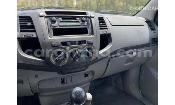 Ra Imported Toyota Hilux funfun Ọkọ̀ in Import - Dubai ni Ashanti Ra Imported Toyota Hilux funfun Ọkọ̀ in Import - Dubai ni Ashanti