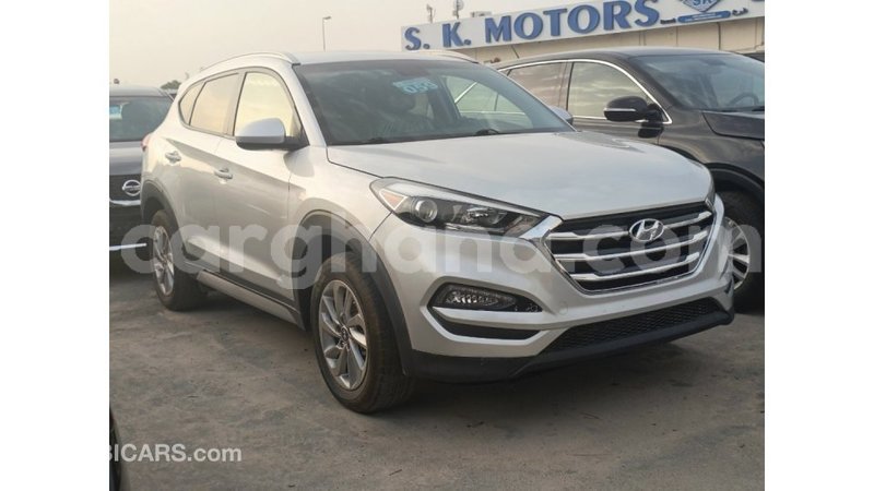 Big with watermark hyundai tucson ashanti import dubai 48499