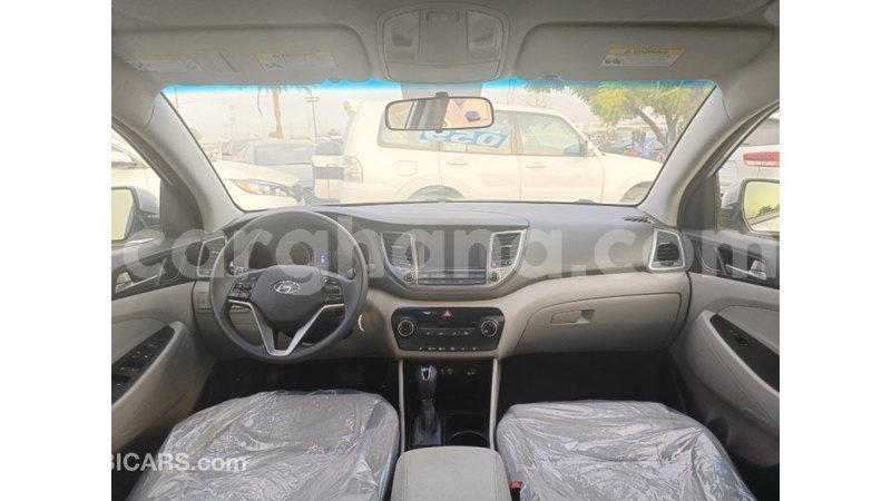 Big with watermark hyundai tucson ashanti import dubai 48499