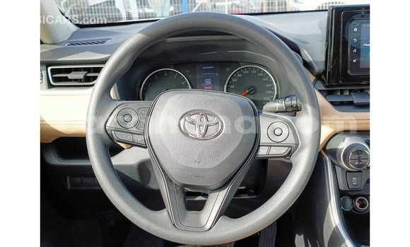 Buy Import Toyota 4Runner White Car in Import - Dubai in Ashanti Buy Import Toyota 4Runner White Car in Import - Dubai in Ashanti