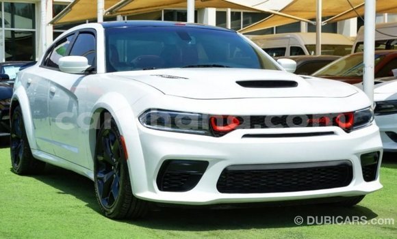 Ra Imported Dodge Charger funfun Ọkọ̀ in Import - Dubai ni Ashanti Ra Imported Dodge Charger funfun Ọkọ̀ in Import - Dubai ni Ashanti