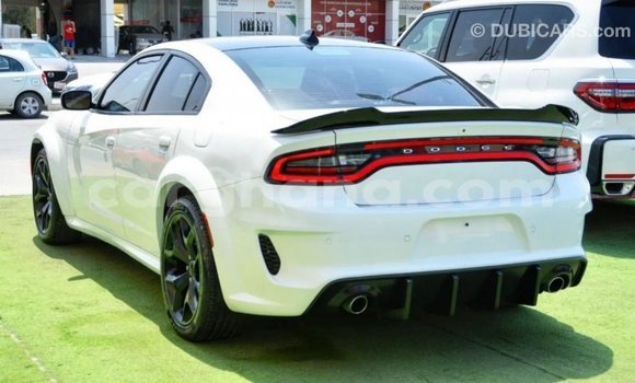 Ra Imported Dodge Charger funfun Ọkọ̀ in Import - Dubai ni Ashanti Ra Imported Dodge Charger funfun Ọkọ̀ in Import - Dubai ni Ashanti