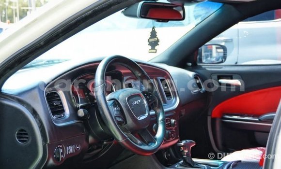 Ra Imported Dodge Charger funfun Ọkọ̀ in Import - Dubai ni Ashanti Ra Imported Dodge Charger funfun Ọkọ̀ in Import - Dubai ni Ashanti