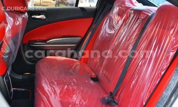 Ra Imported Dodge Charger funfun Ọkọ̀ in Import - Dubai ni Ashanti Ra Imported Dodge Charger funfun Ọkọ̀ in Import - Dubai ni Ashanti