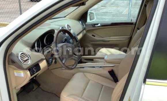 Sayi Na hannu Mercedes‒Benz ML–Class White Mota in Accra a Greater Accra Sayi Na hannu Mercedes‒Benz ML–Class White Mota in Accra a Greater Accra