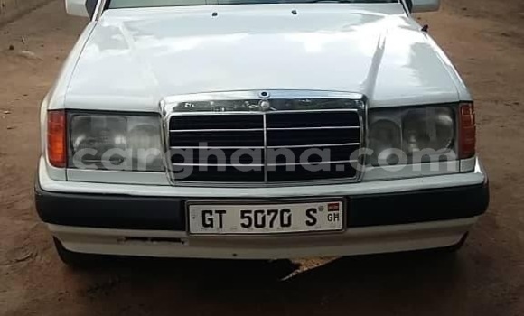 Buy Used Mercedes-Benz C180 coupe White Car in Accra in Greater Accra