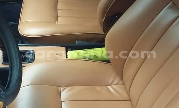Ra Àlòkù Mercedes-Benz C180 coupe funfun Ọkọ̀ in Accra ni Greater Accra Ra Àlòkù Mercedes-Benz C180 coupe funfun Ọkọ̀ in Accra ni Greater Accra