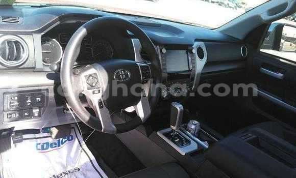 Sayi Na hannu Toyota Tundra Red Mota in Accra a Greater Accra Sayi Na hannu Toyota Tundra Red Mota in Accra a Greater Accra