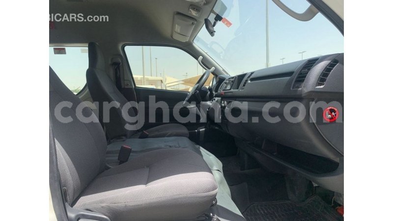 Big with watermark toyota hiace ashanti import dubai 48539