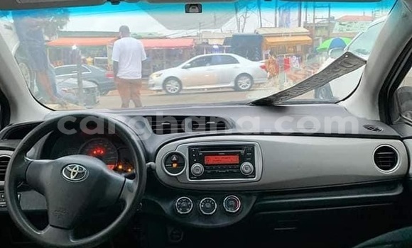 Sayi Na hannu Toyota Yaris White Mota in Accra a Greater Accra Sayi Na hannu Toyota Yaris White Mota in Accra a Greater Accra