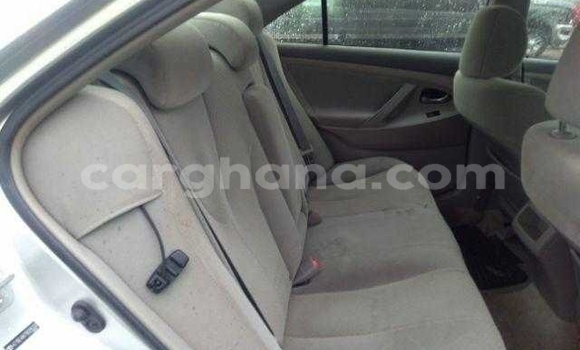 Sayi Na hannu Toyota Camry Azurfa Mota in Accra a Greater Accra Sayi Na hannu Toyota Camry Azurfa Mota in Accra a Greater Accra