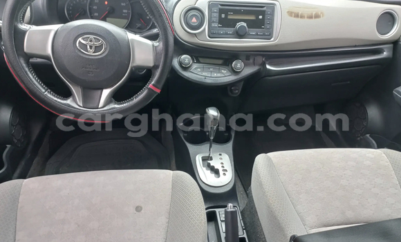 Ra Àlòkù Toyota Vitz Silver Ọkọ̀ in Accra ni Greater Accra Ra Àlòkù Toyota Vitz Silver Ọkọ̀ in Accra ni Greater Accra