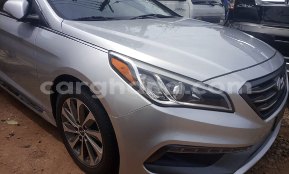 Ra Àlòkù Hyundai Sonata Silver Ọkọ̀ in Accra ni Greater Accra