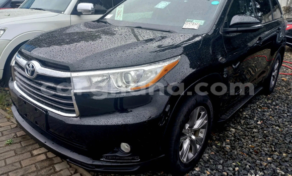 Sayi Na hannu Toyota Highlander Black Mota in Accra a Greater Accra