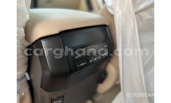 Sayi Imported Toyota Prado White Mota in Import - Dubai a Ashanti Sayi Imported Toyota Prado White Mota in Import - Dubai a Ashanti