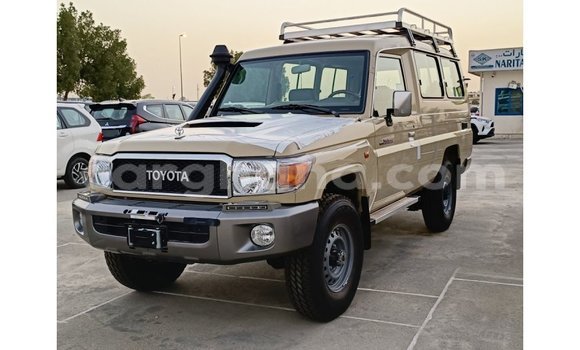 Ra Imported Toyota Land Cruiser Alagara Ọkọ̀ in Import - Dubai ni Ashanti