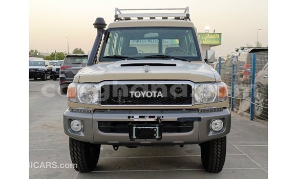 Buy Import Toyota Land Cruiser Beige Car in Import - Dubai in Ashanti Buy Import Toyota Land Cruiser Beige Car in Import - Dubai in Ashanti