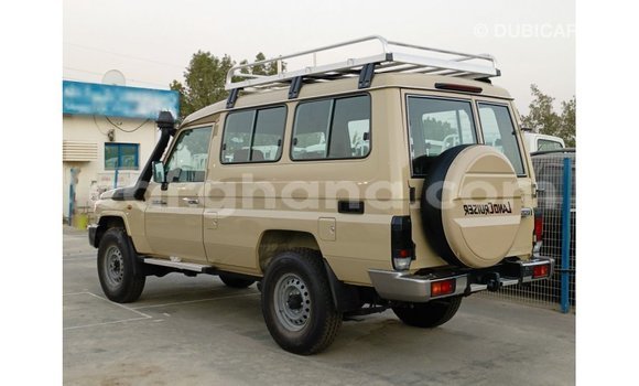 Buy Import Toyota Land Cruiser Beige Car in Import - Dubai in Ashanti Buy Import Toyota Land Cruiser Beige Car in Import - Dubai in Ashanti