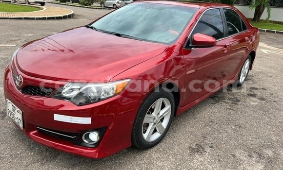 Sayi Na hannu Toyota Camry Red Mota in Accra a Greater Accra Sayi Na hannu Toyota Camry Red Mota in Accra a Greater Accra
