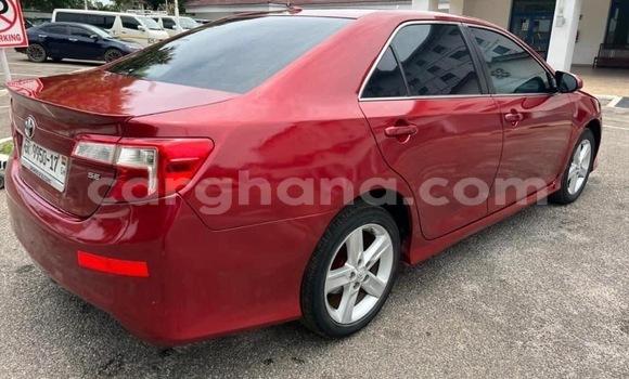 Sayi Na hannu Toyota Camry Red Mota in Accra a Greater Accra Sayi Na hannu Toyota Camry Red Mota in Accra a Greater Accra