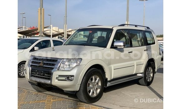 Ra Imported Mitsubishi Pajero funfun Ọkọ̀ in Import - Dubai ni Ashanti Ra Imported Mitsubishi Pajero funfun Ọkọ̀ in Import - Dubai ni Ashanti