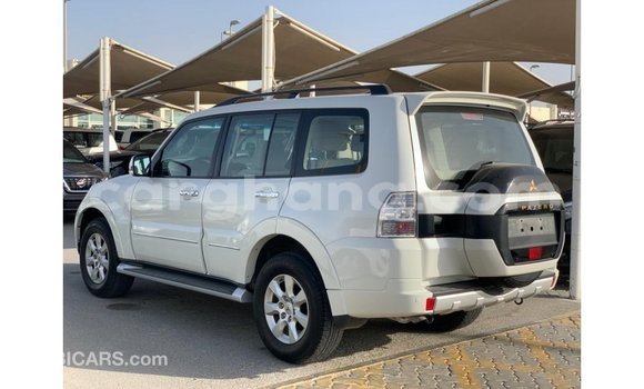 Ra Imported Mitsubishi Pajero funfun Ọkọ̀ in Import - Dubai ni Ashanti Ra Imported Mitsubishi Pajero funfun Ọkọ̀ in Import - Dubai ni Ashanti