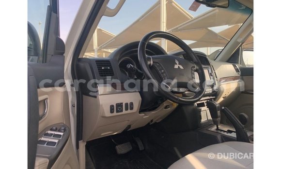 Ra Imported Mitsubishi Pajero funfun Ọkọ̀ in Import - Dubai ni Ashanti Ra Imported Mitsubishi Pajero funfun Ọkọ̀ in Import - Dubai ni Ashanti