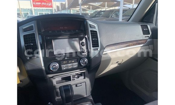 Ra Imported Mitsubishi Pajero funfun Ọkọ̀ in Import - Dubai ni Ashanti Ra Imported Mitsubishi Pajero funfun Ọkọ̀ in Import - Dubai ni Ashanti