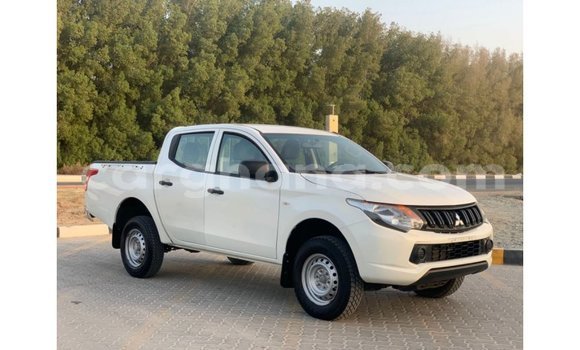 Buy Import Mitsubishi L200 White Car in Import - Dubai in Ashanti Buy Import Mitsubishi L200 White Car in Import - Dubai in Ashanti