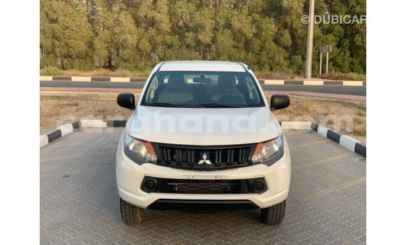 Buy Import Mitsubishi L200 White Car in Import - Dubai in Ashanti Buy Import Mitsubishi L200 White Car in Import - Dubai in Ashanti