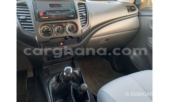 Buy Import Mitsubishi L200 White Car in Import - Dubai in Ashanti Buy Import Mitsubishi L200 White Car in Import - Dubai in Ashanti