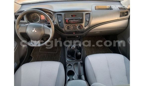 Buy Import Mitsubishi L200 White Car in Import - Dubai in Ashanti Buy Import Mitsubishi L200 White Car in Import - Dubai in Ashanti