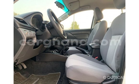 Buy Import Mitsubishi L200 White Car in Import - Dubai in Ashanti Buy Import Mitsubishi L200 White Car in Import - Dubai in Ashanti