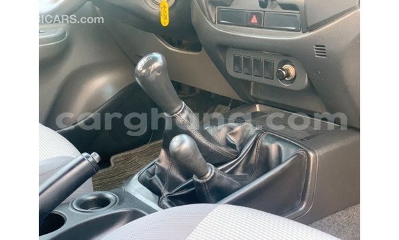 Buy Import Mitsubishi L200 White Car in Import - Dubai in Ashanti Buy Import Mitsubishi L200 White Car in Import - Dubai in Ashanti