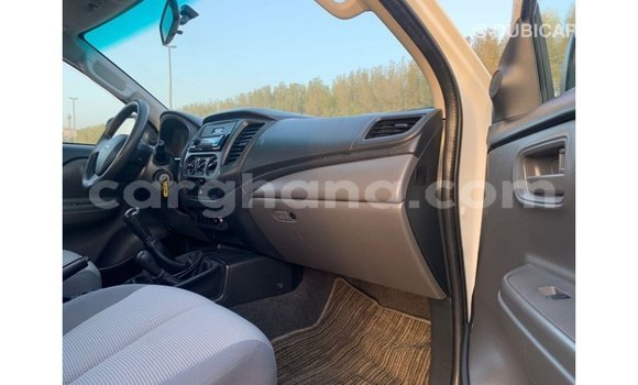 Buy Import Mitsubishi L200 White Car in Import - Dubai in Ashanti Buy Import Mitsubishi L200 White Car in Import - Dubai in Ashanti