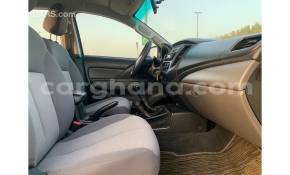 Buy Import Mitsubishi L200 White Car in Import - Dubai in Ashanti Buy Import Mitsubishi L200 White Car in Import - Dubai in Ashanti