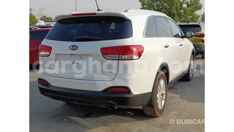 Big with watermark kia sorento ashanti import dubai 48620