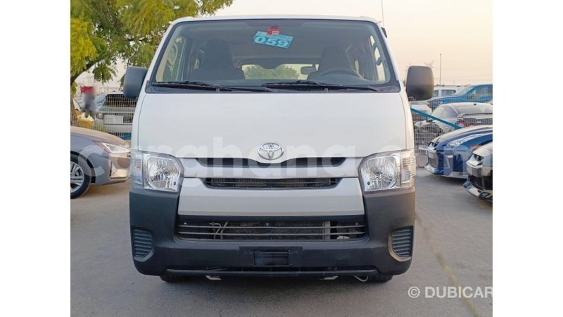 Big with watermark toyota hiace ashanti import dubai 48623