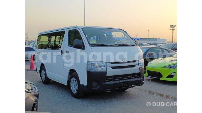 Big with watermark toyota hiace ashanti import dubai 48623