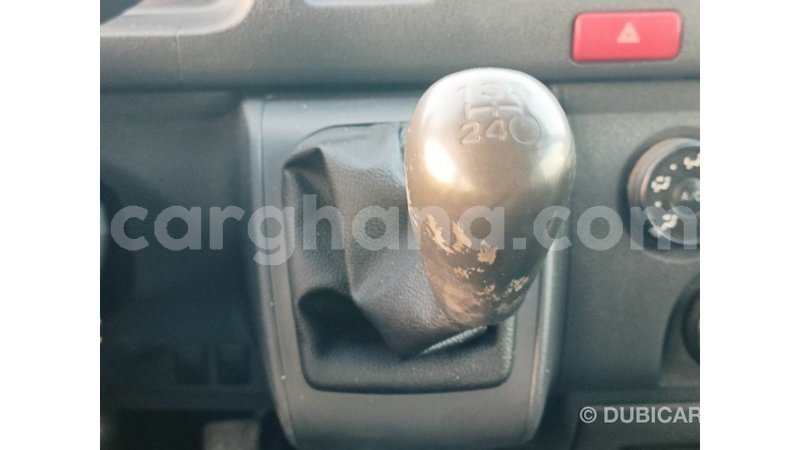 Big with watermark toyota hiace ashanti import dubai 48623