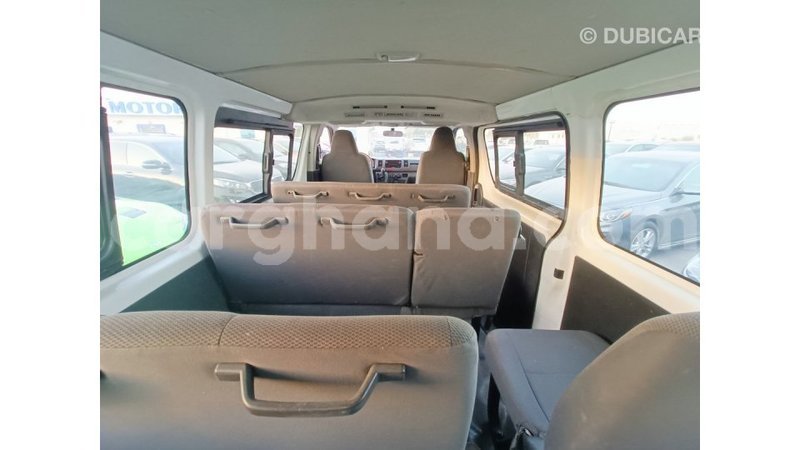 Big with watermark toyota hiace ashanti import dubai 48623