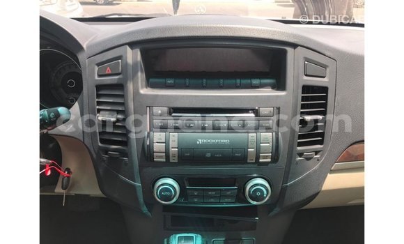 Ra Imported Mitsubishi Pajero funfun Ọkọ̀ in Import - Dubai ni Ashanti Ra Imported Mitsubishi Pajero funfun Ọkọ̀ in Import - Dubai ni Ashanti