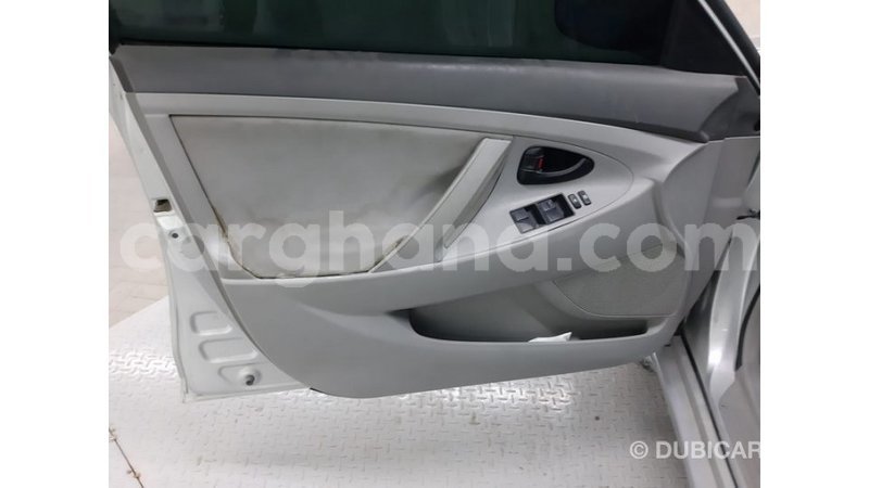 Big with watermark toyota camry ashanti import dubai 48630