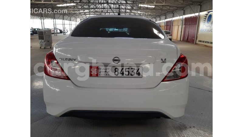 Big with watermark nissan sunny ashanti import dubai 48631