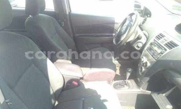 Sayi Na hannu Toyota Yaris Azurfa Mota in Accra a Greater Accra Sayi Na hannu Toyota Yaris Azurfa Mota in Accra a Greater Accra